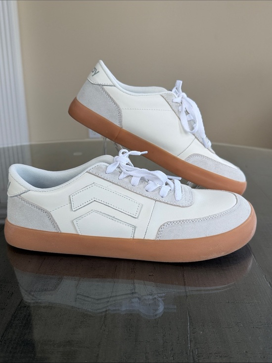 Splay Other - Splat 101 Freedom Barefoot Unisex White Sneakers. Size Mens 8, Women’s 10